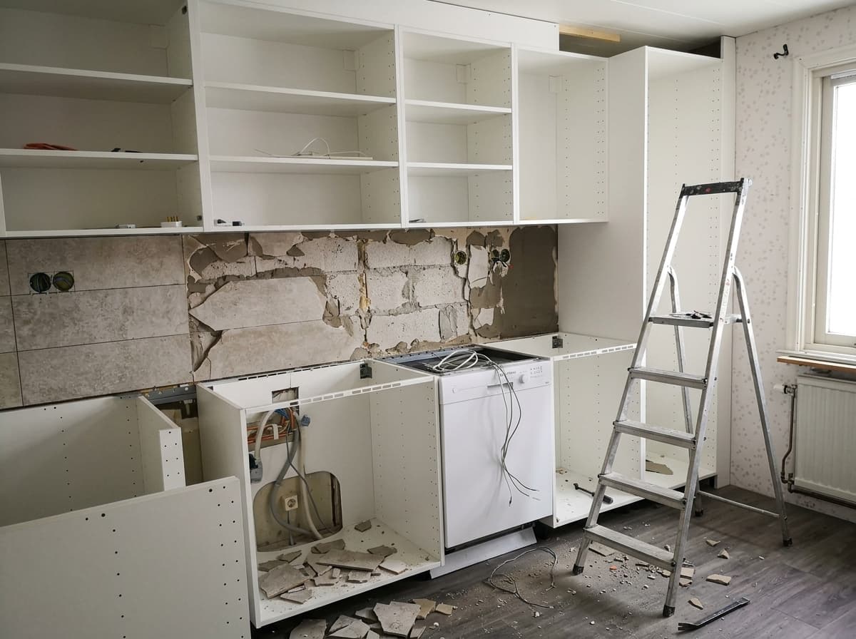 Keuken slopen en demonteren van keukenkasten - Sloop Gigant