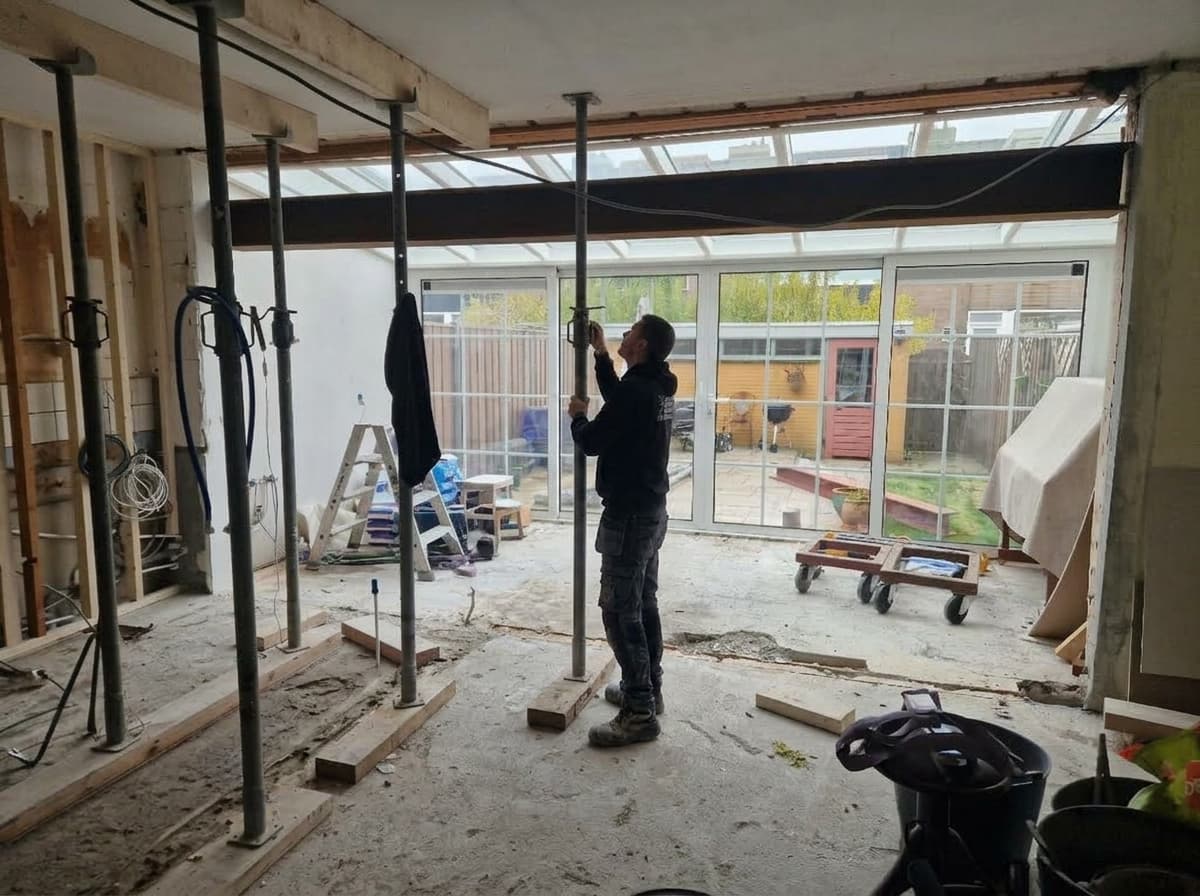 Sloop-Gigant vakmanschap bij constructief sloopwerk en draagmuur stempelen